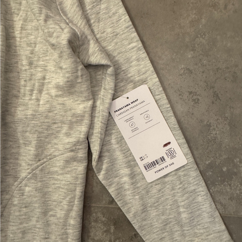 NWT! Athleta Pranayama Restore Wrap | S/P - Picture 5 of 8